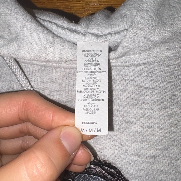 Scream/Ghostface Embroidered Nike hoodie - Picture 4 of 5